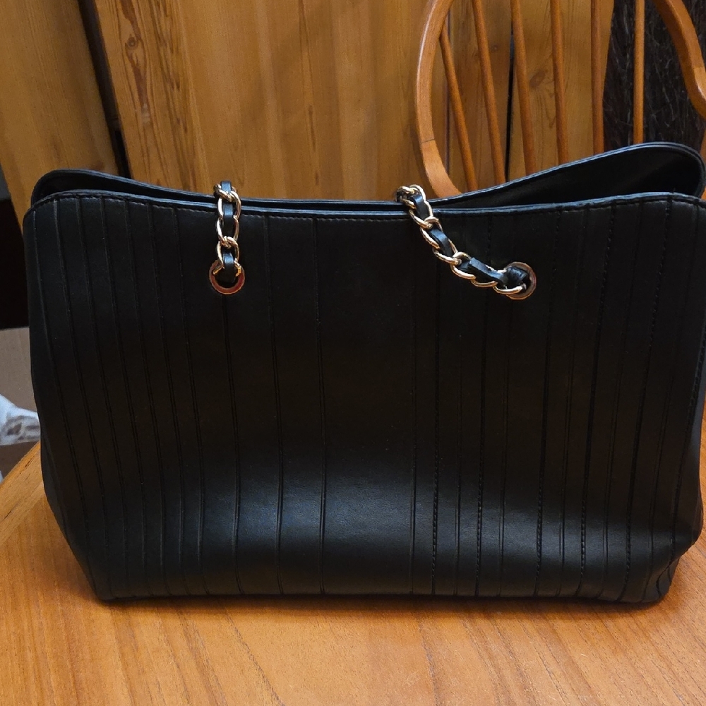 Chic Black Chain Strap Shoulder Bag